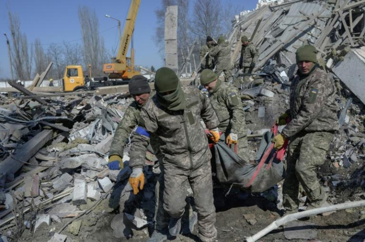 Ukrainian soldiers 