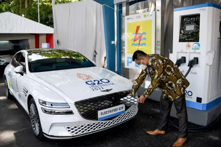 Most automakers fall short on climate goals: report - Vimarsana News