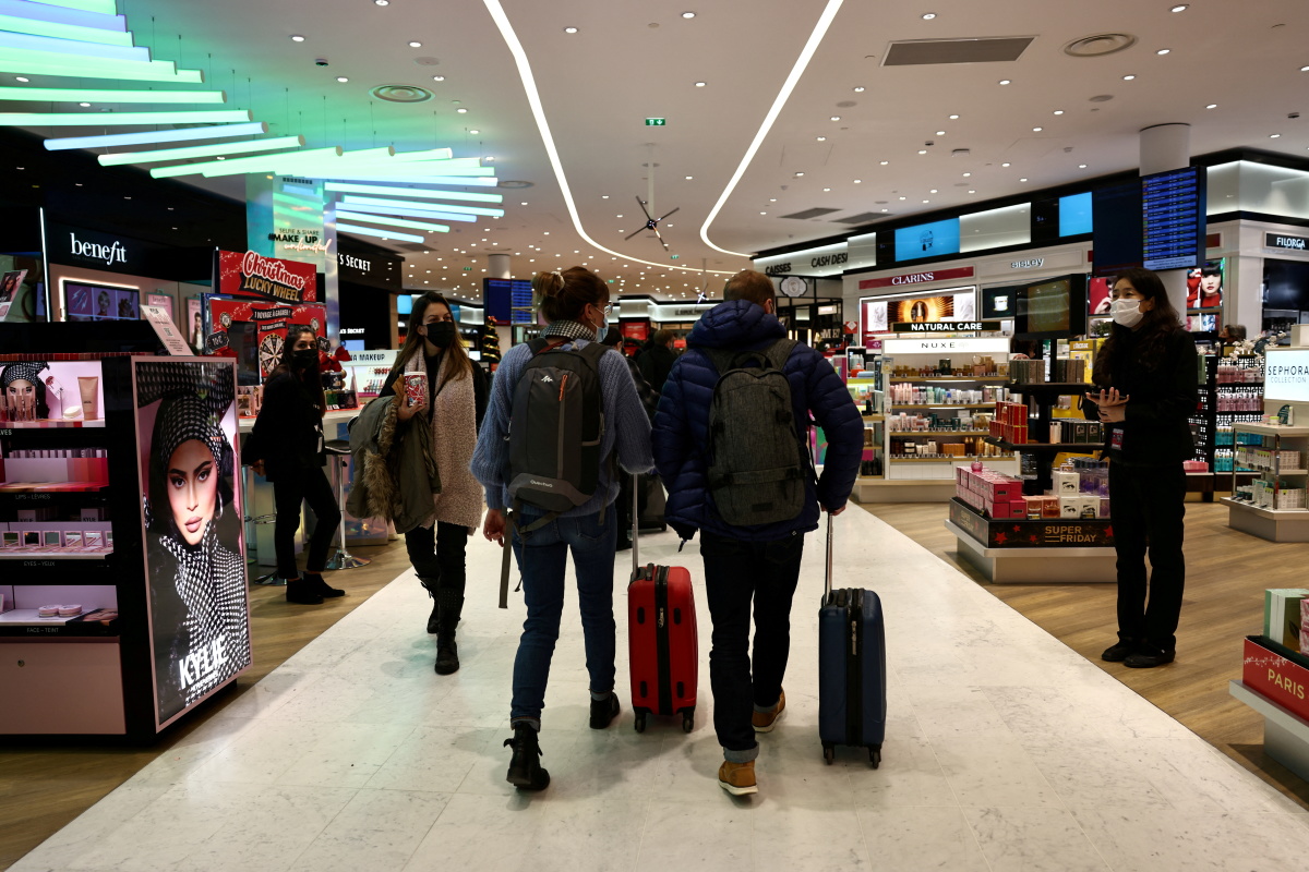 Les conflits de travail dans les aéroports européens et les pénuries de personnel perturbent les voyages d’été