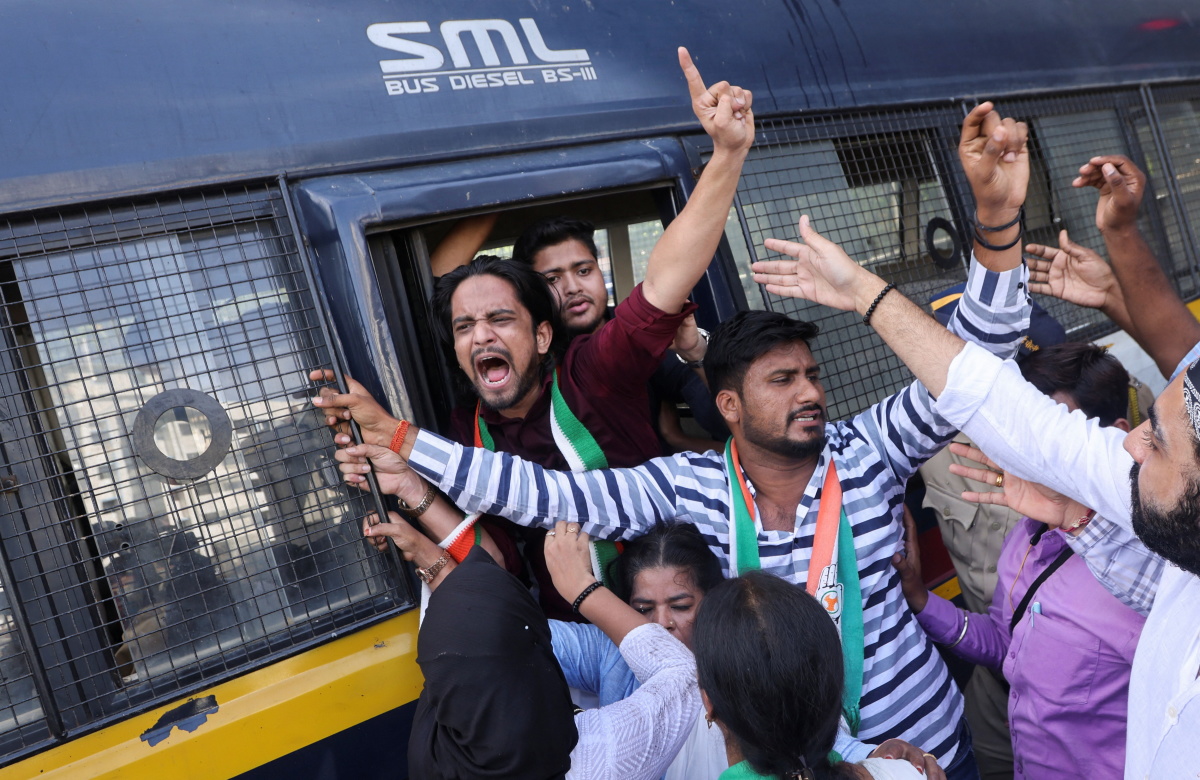 L’Inde annule des centaines de trains alors que de nouvelles protestations menacent le recrutement