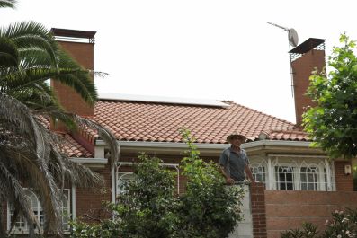 Residential rooftop solar panel installations in Spain