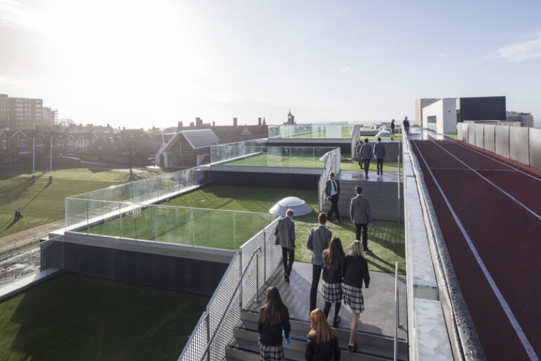  Brighton College commissioned a world-leading architectural firm to design its new Sports and Science Centre.