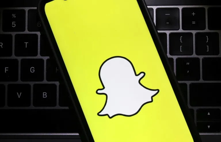 Subscription version of Snapchat makes its debut - Vimarsana News