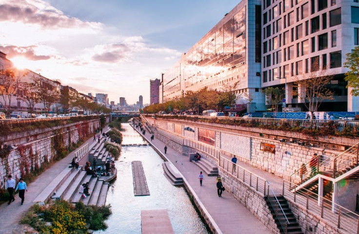  Cheonggyecheon canal, in Seoul, South Korea.