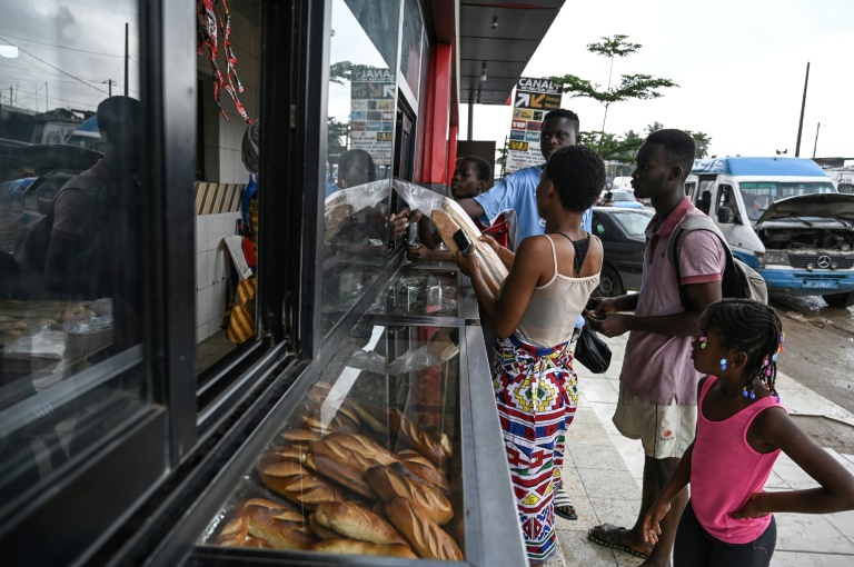 I.Coast regarde le manioc pour son pain alors que les prix du blé augmentent
