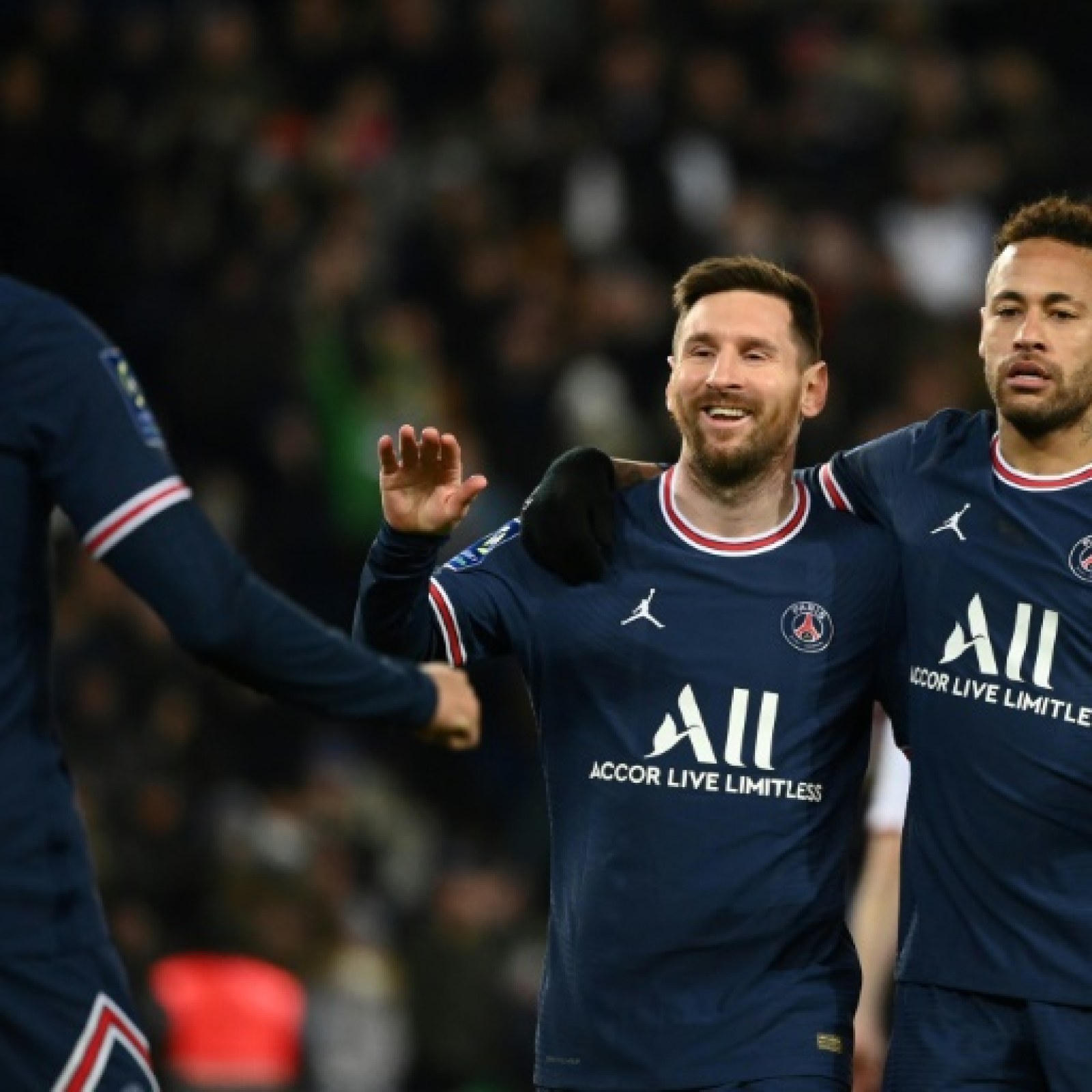 Psg Forced To Hold Peace Talks Between Neymar Mbappe Psg Forced To Hold Peace Talks Between Neymar Mbappe