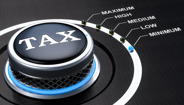 Who will get to turn the dial? Shutterstock/AlexLMX .