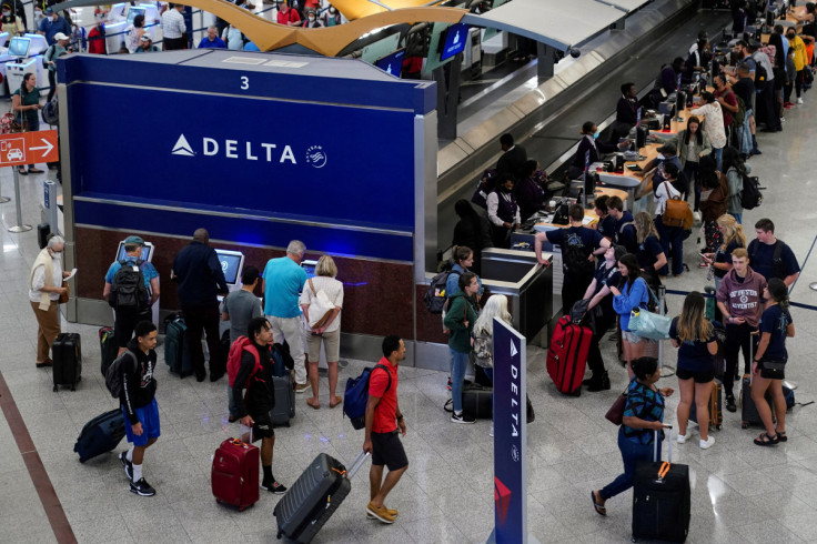 Passengers line up before their flights at Hartsfield-Jackson Atlanta International Airport