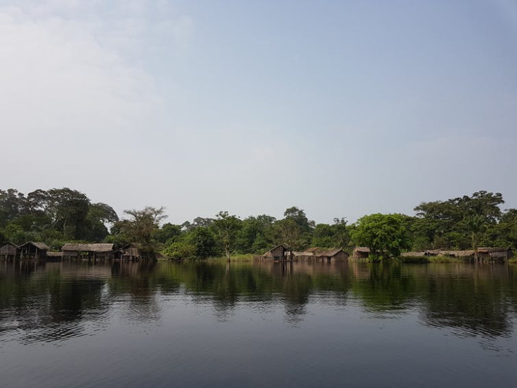  A fishing camp along the Ikelemba river at the end of the wet season.