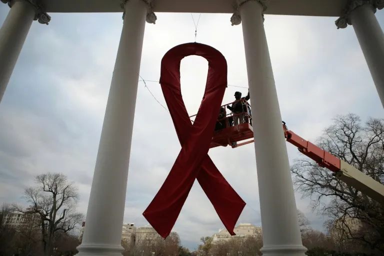 Fourth person 'cured' of HIV, but is a less risky cure in sight? - Vimarsana News