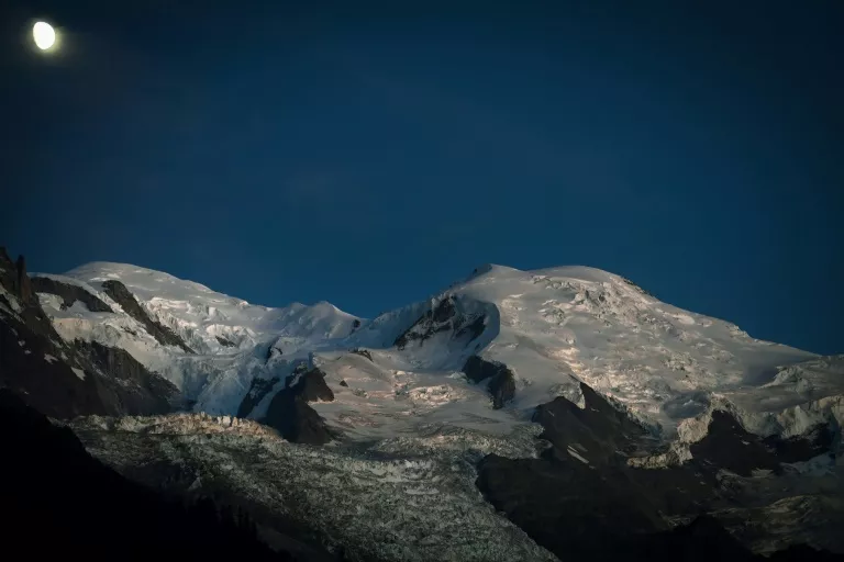 Climbing Mont Blanc a tall order as Europe swelters - Vimarsana News