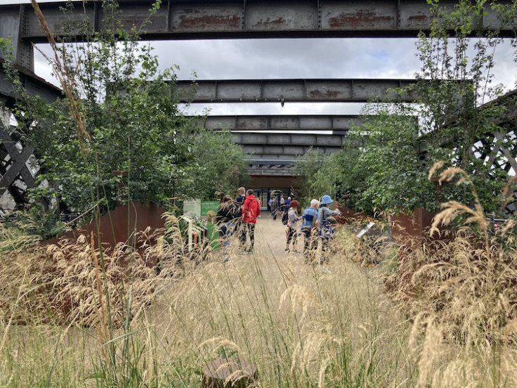  The Castlefield Viaduct brings a new, industrial aesthetic to Manchester’s green spaces.