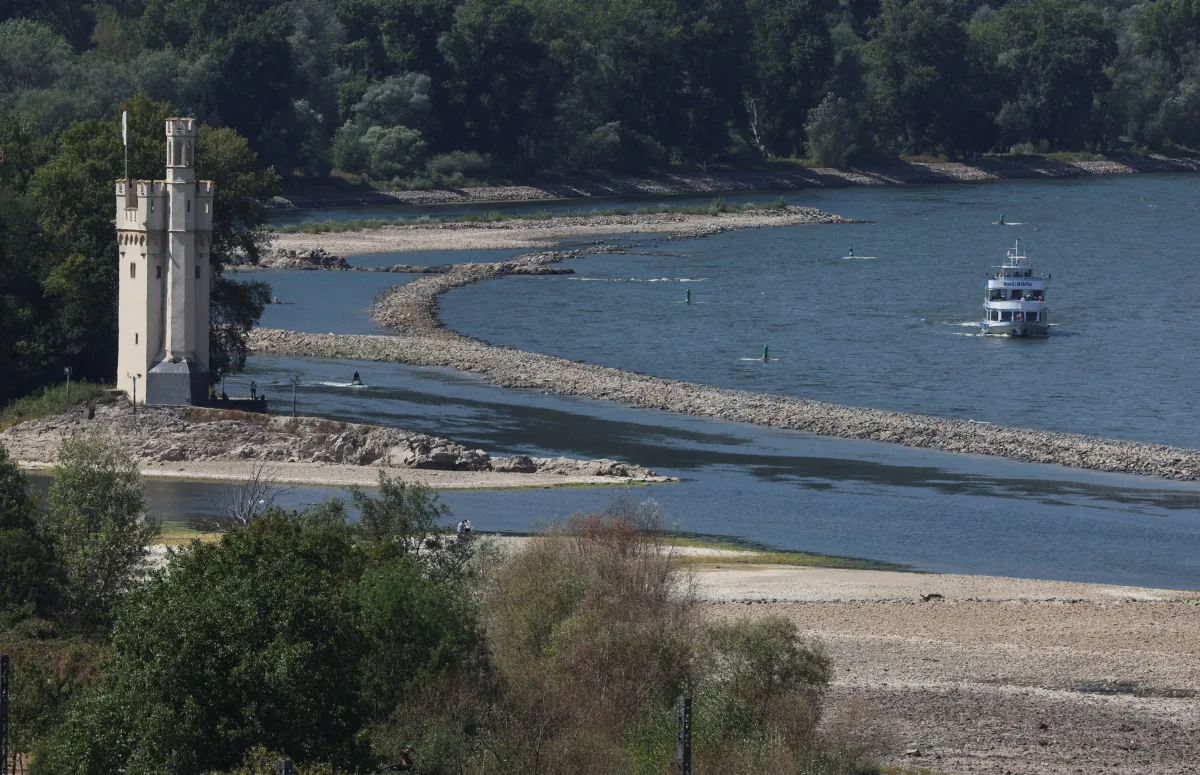 Low Rhine water levels threaten Germany's economic growth - Vimarsana News