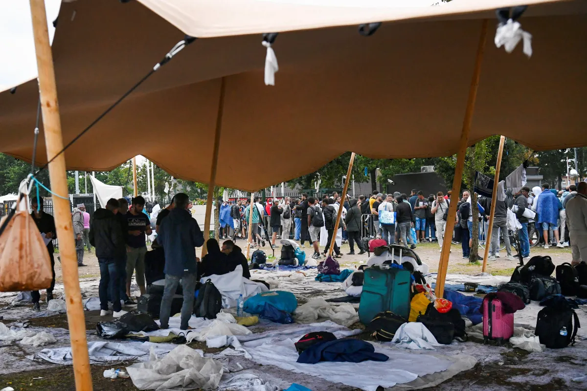 Dutch refugee council sues state over 'inhumane' asylum centres - Vimarsana News