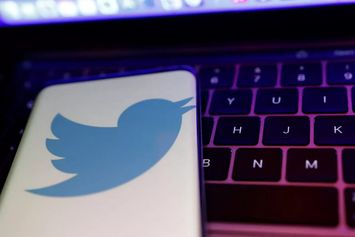 Twitter staff exodus accelerates amid Musk battle, whistleblower complaint - Vimarsana News
