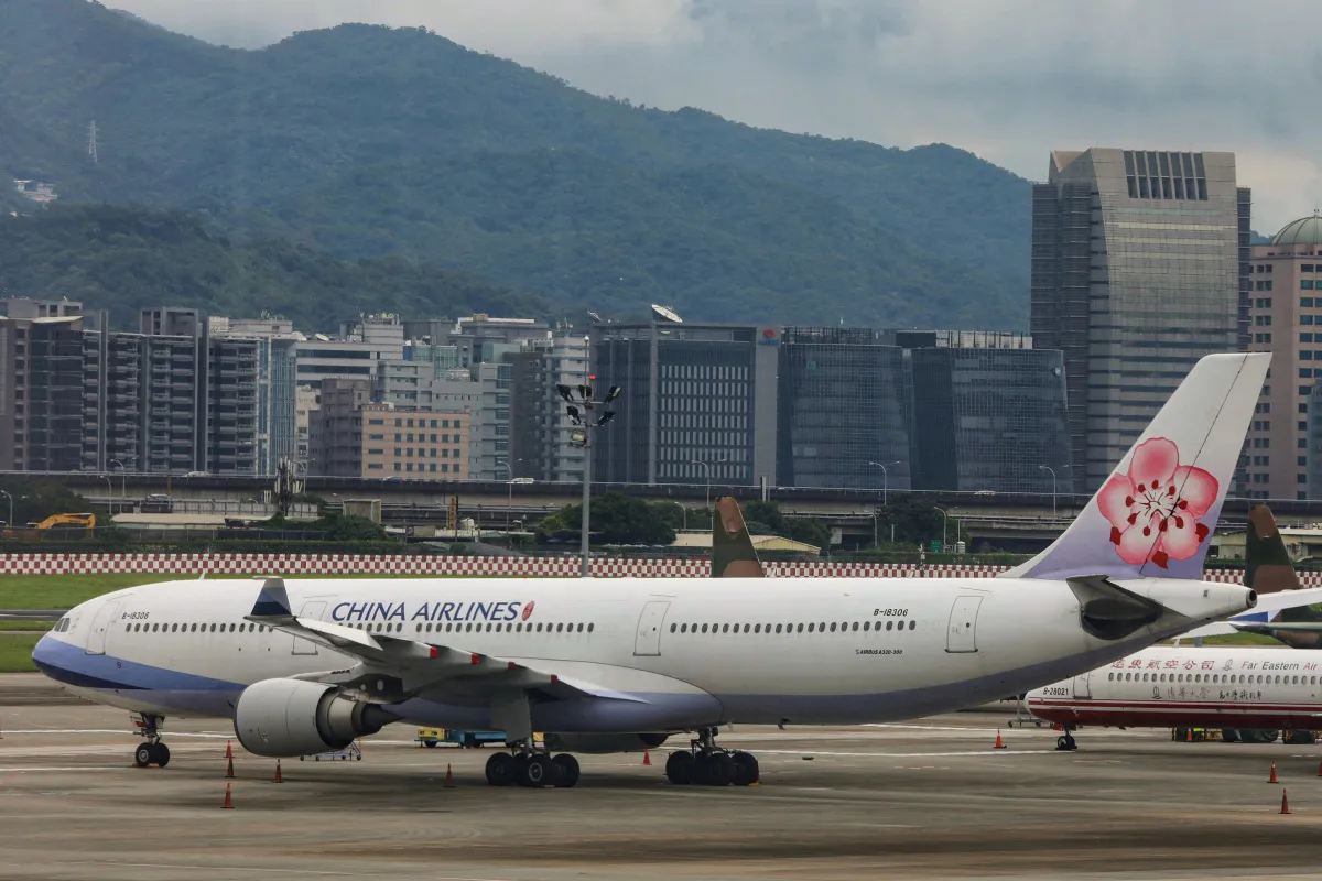 Taiwan's China Airlines to buy 16 Boeing 787s in $4.6 billion deal - Vimarsana News