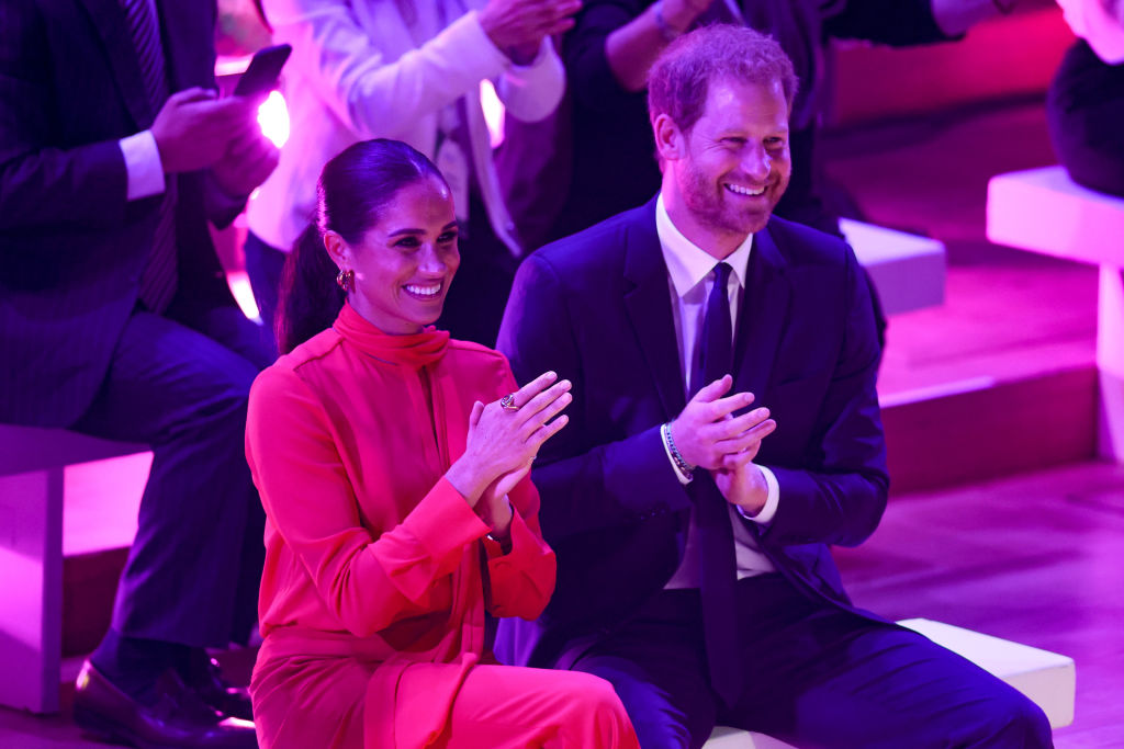 L’ex du prince Harry dit qu’elle est heureuse que le duc “perdu” soit libéré de la vie royale avec Meghan Markle