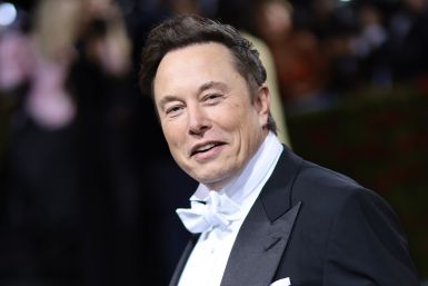 Elon Musk Blasts How Men Are Portrayed In New 'Lord of the Rings' Series