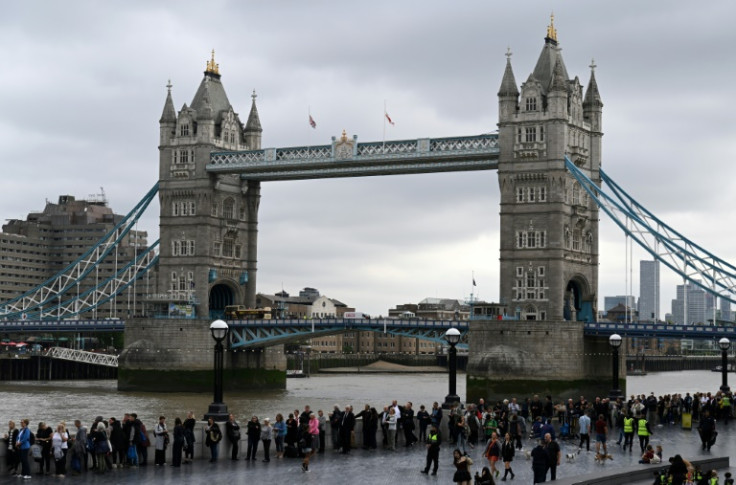 By lunchtime Thursday, the queue was four miles (6.4 kilometres) long and growing