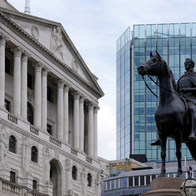 Bank of England rises interest rate to 1.75% as inflation hits 13%