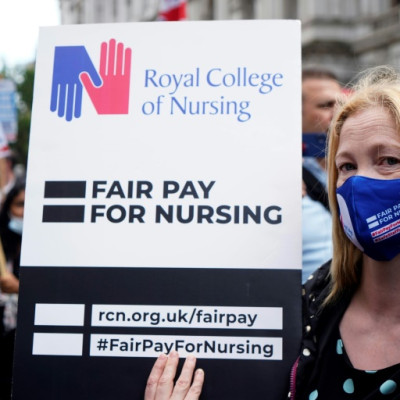 Nurses in the UK are campaigning for a pay rise of five percent above inflation