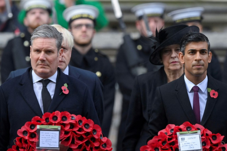 Opposition Labour leader Keir Starmer (L) and Prime Minister Rishi Sunak (R) joined the Remembrance Sunday ceremony