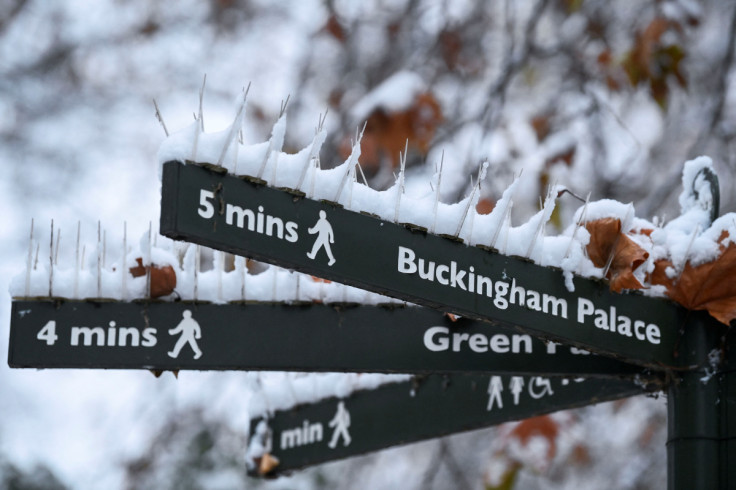 Snow and freezing temperatures as cold snap hits UK