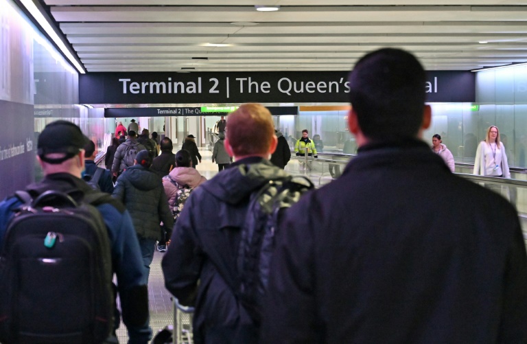 Passport Control Staff Strike At Uk Airports Ibtimes Uk 8282