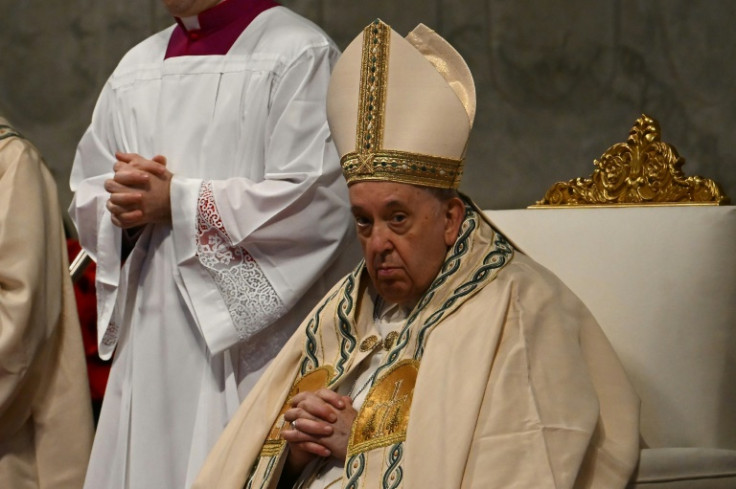 Benedict's death will not end criticisms of Francis's policy, experts caution