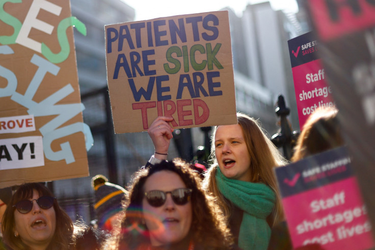 Workers stage largest strike in history of Britain's health service Nhs-nurses-other-medical-workers-strike-over-pay-london