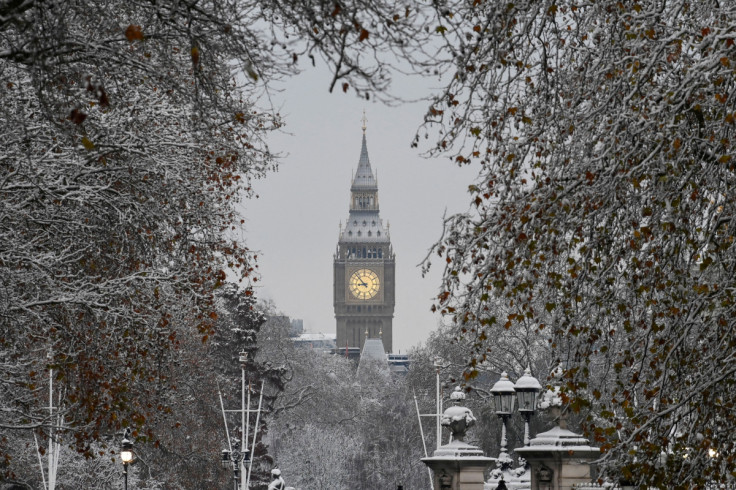 Snow and freezing temperatures as cold snap hits UK