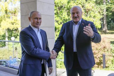 Vladimir Putin with Alexander Lukashenko