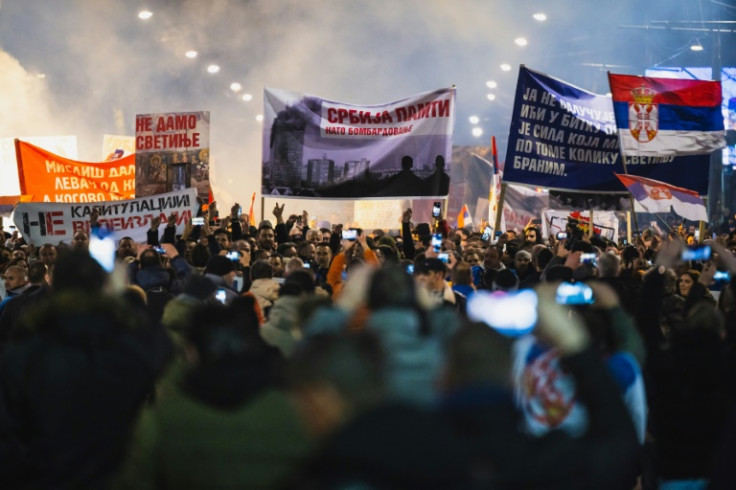 Thousands rallied in the Serbian capital Belgrade on Friday against Serbia striking a deal with Kosovo