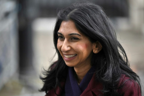 Home Secretary Suella Braverman is facing criticism for only taking media outlets supportive of the government's asylum policy on a trip to Rwanda