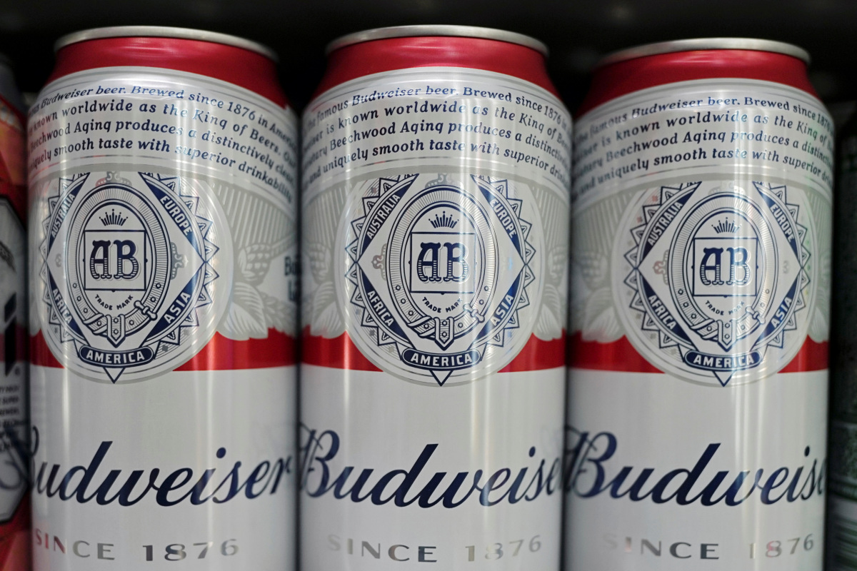 Budweiser Releases New Ad Amid Transgender Endorser Backlash | IBTimes UK