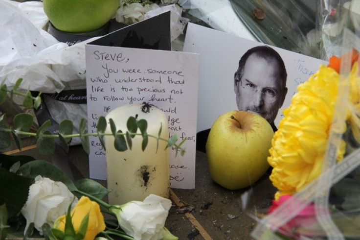 Steve Jobs tributes at Covent Garden store