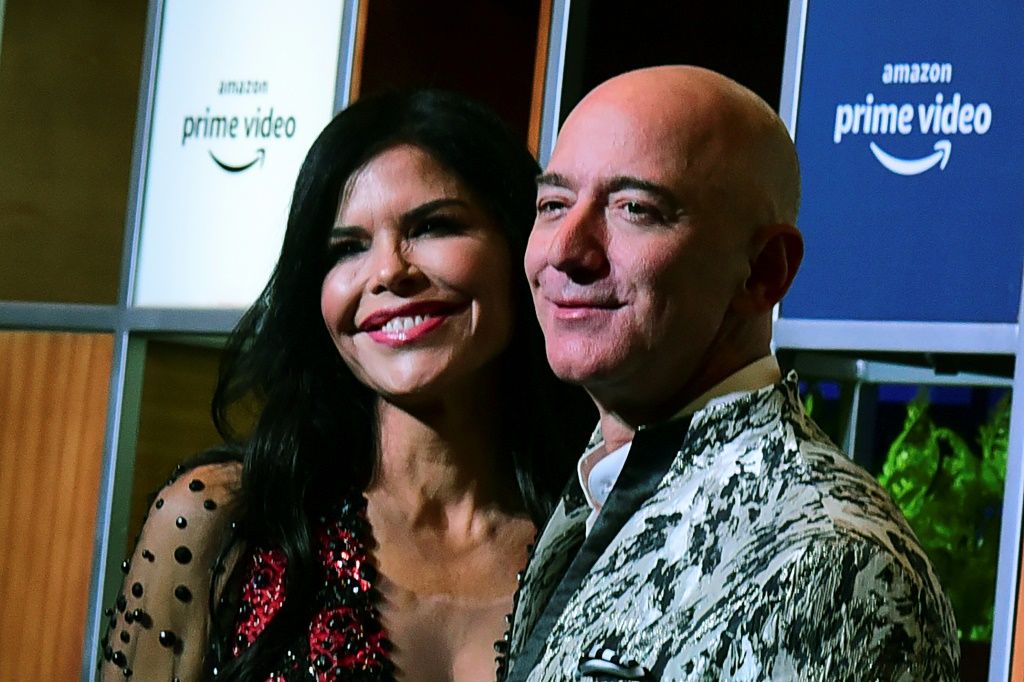Le fondateur d’Amazon, Jeff Bezos, fiancé à Lauren Sanchez