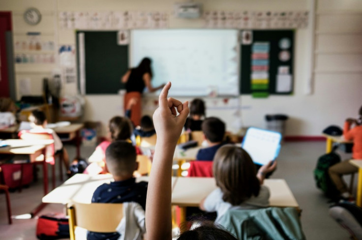 Teachers teaching in a classroom 