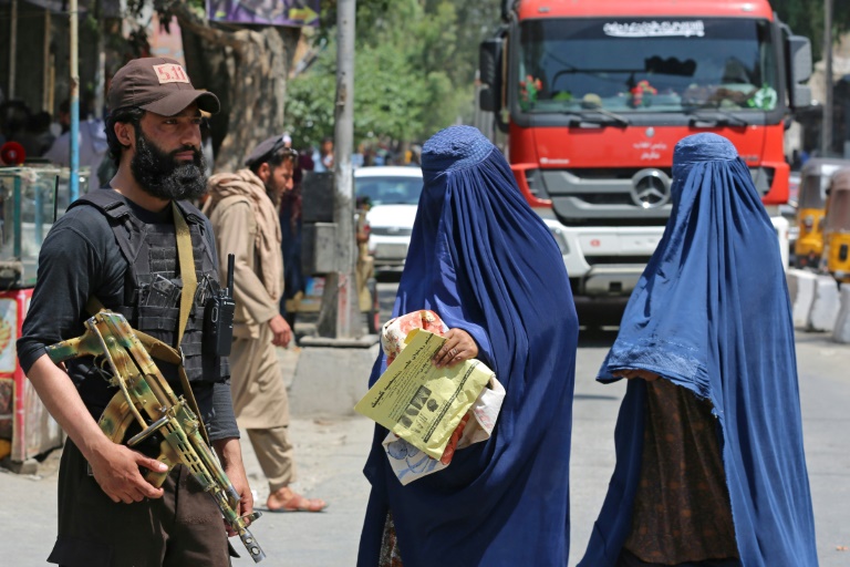 Les talibans envoient en prison les femmes victimes de violences basées sur le genre