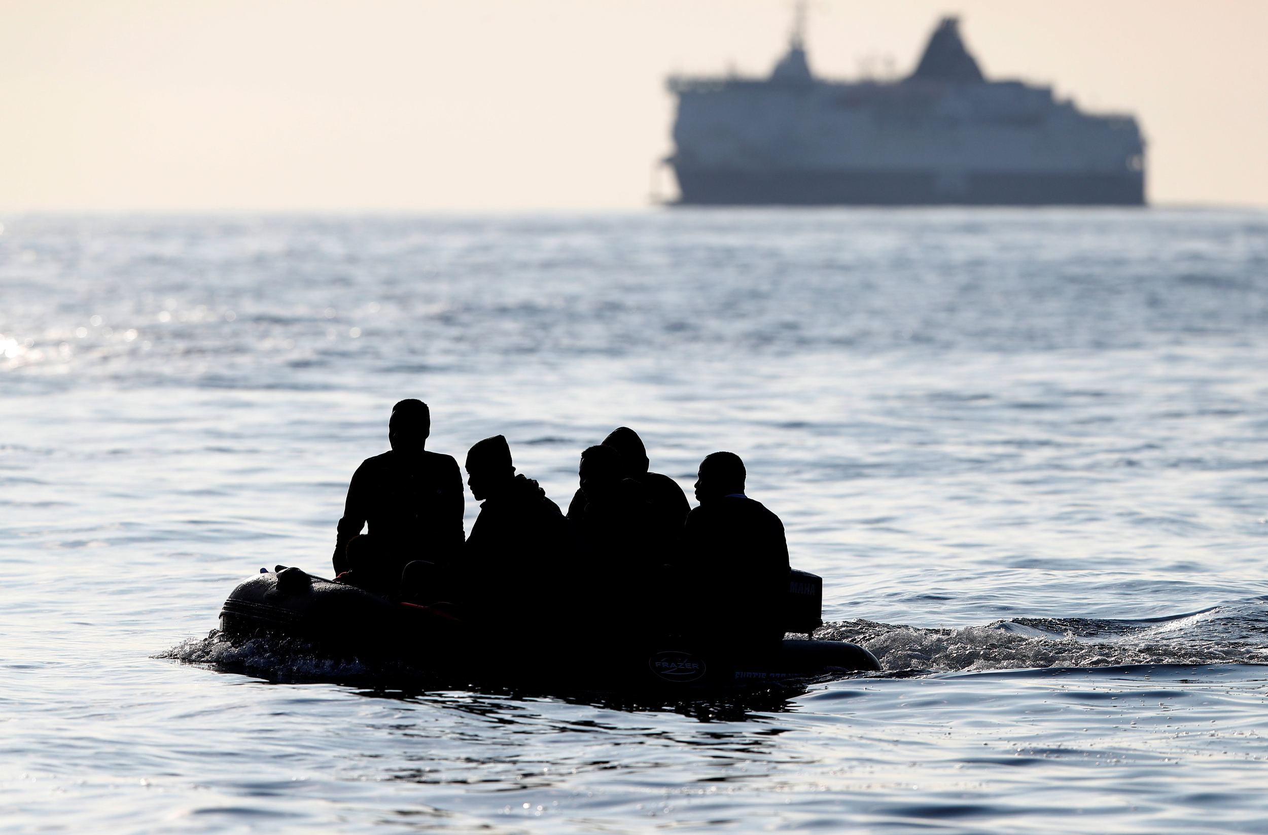 Le Royaume-Uni élargit la liste des États sûrs pour arrêter les bateaux de migrants en provenance d’Inde et de Géorgie