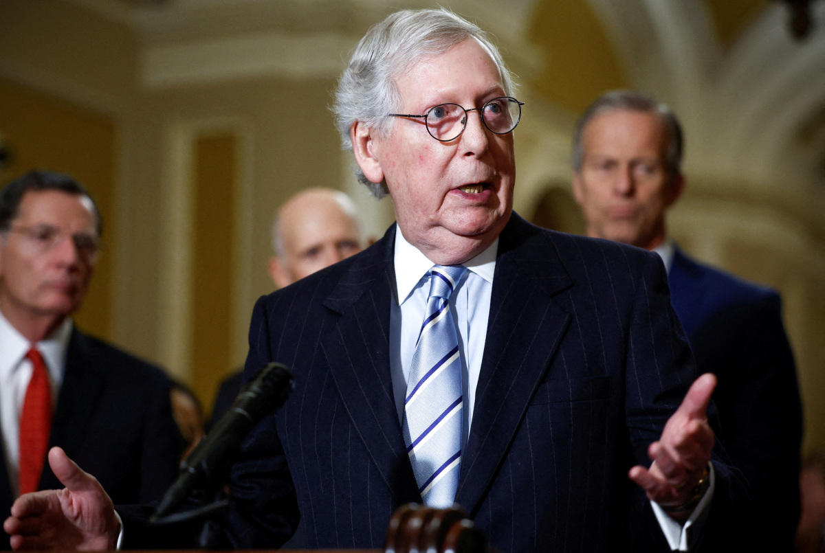 Mitch McConnell will serve full term and rejects health concerns thumbnail