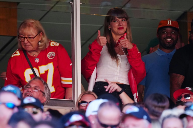 Taylor Swift Could Be On Kelce Family Special 'New Heights' Episode thumbnail