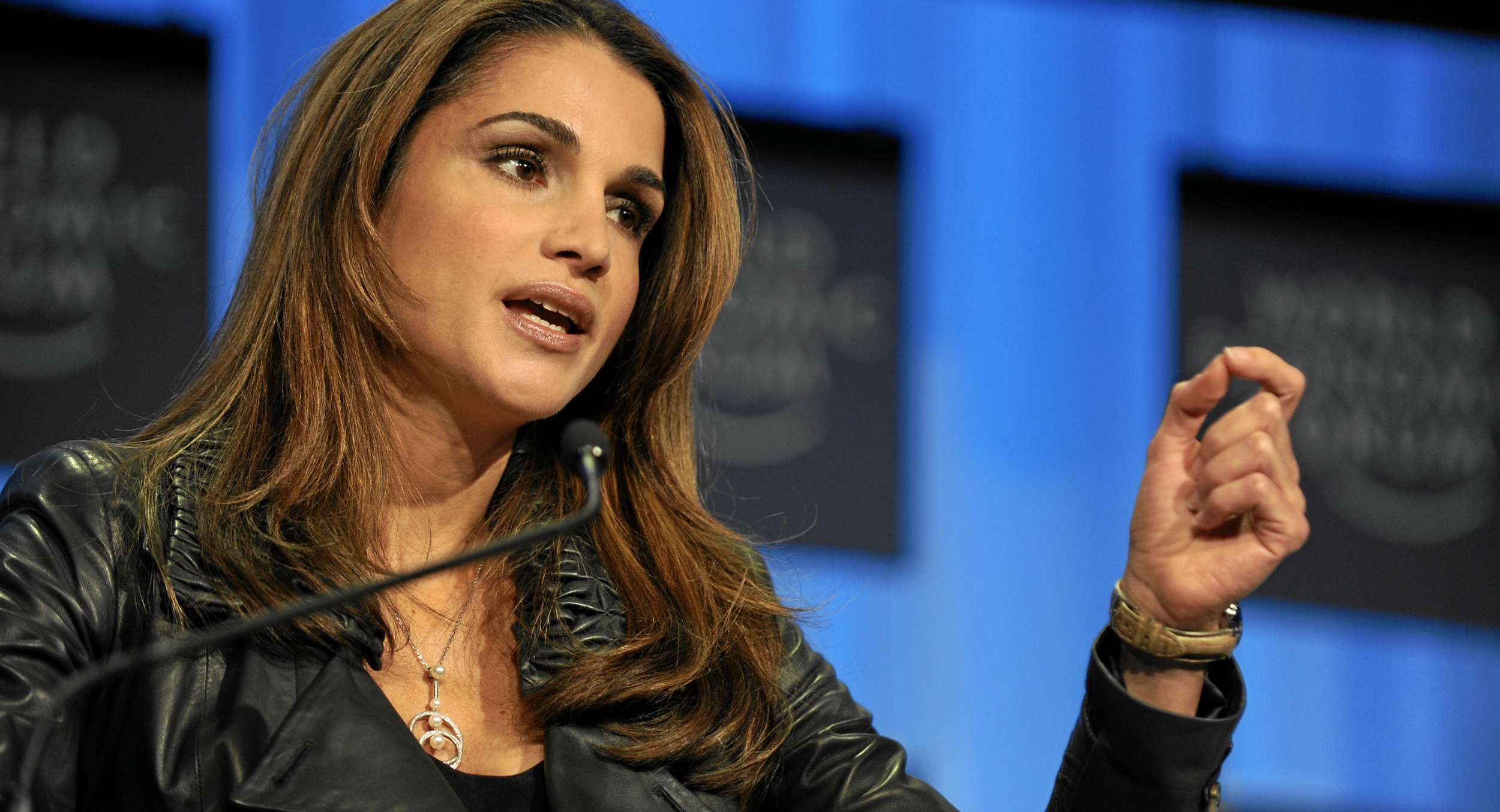 La reine Rania critique l’Occident pour son opposition à un cessez-le-feu alors que le nombre de morts augmente à Gaza