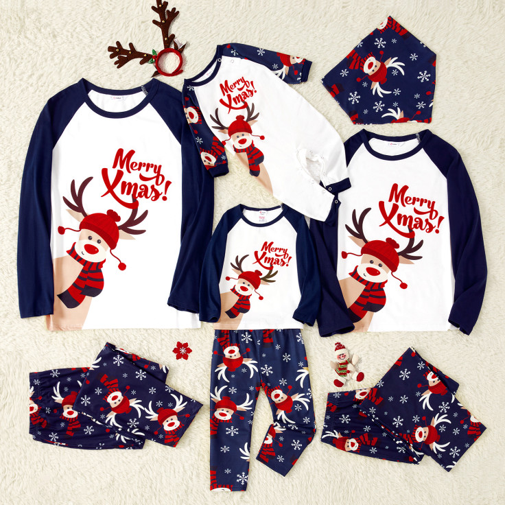 Merry Xmas Letters and Reindeer Print Navy Family Matching Long-sleeve 