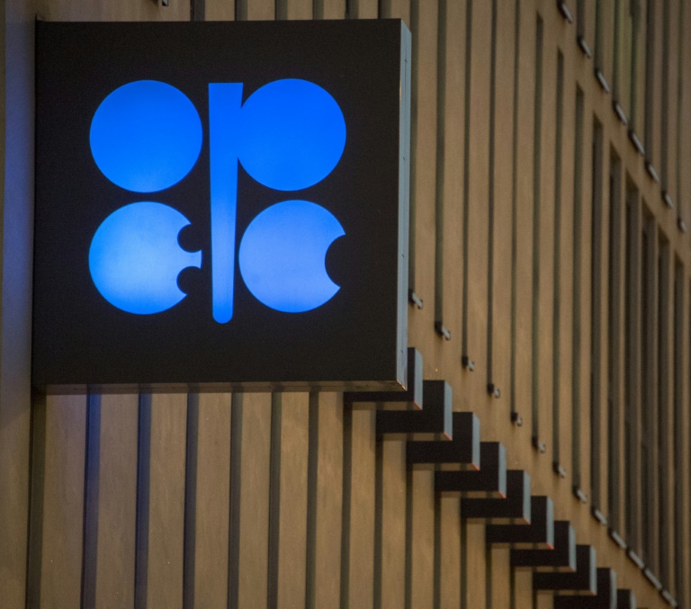 Les prix du pétrole baissent encore après le retard de l’OPEP+