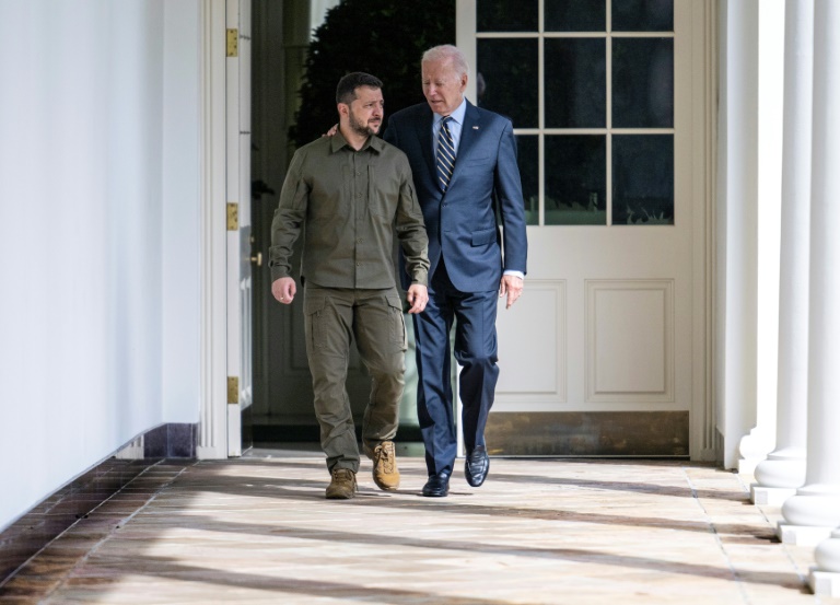 Zelensky rencontrera Biden et les républicains alors que le financement de la guerre se tarit