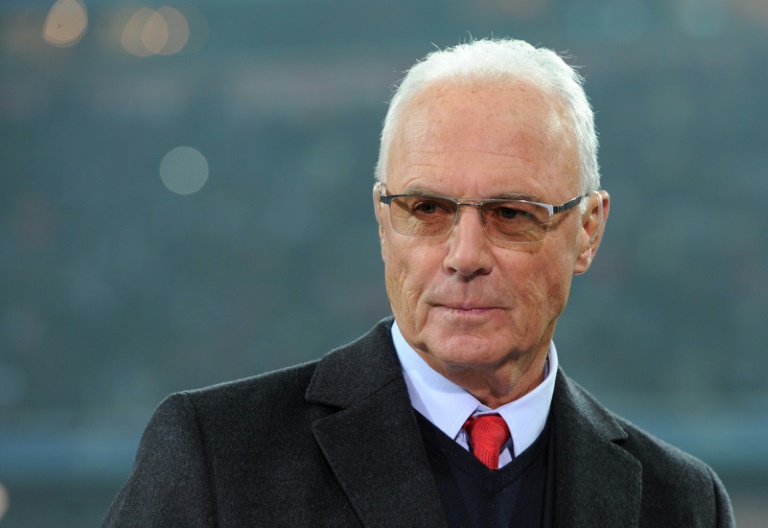 Les hommages affluent alors que la légende du football allemand Franz Beckenbauer décède à l’âge de 78 ans