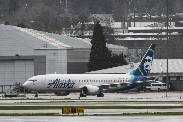 Les États-Unis ouvrent une enquête de sécurité sur Boeing après l’incident d’Alaska Airlines