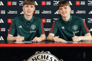Fletcher twins sign for Red Devils