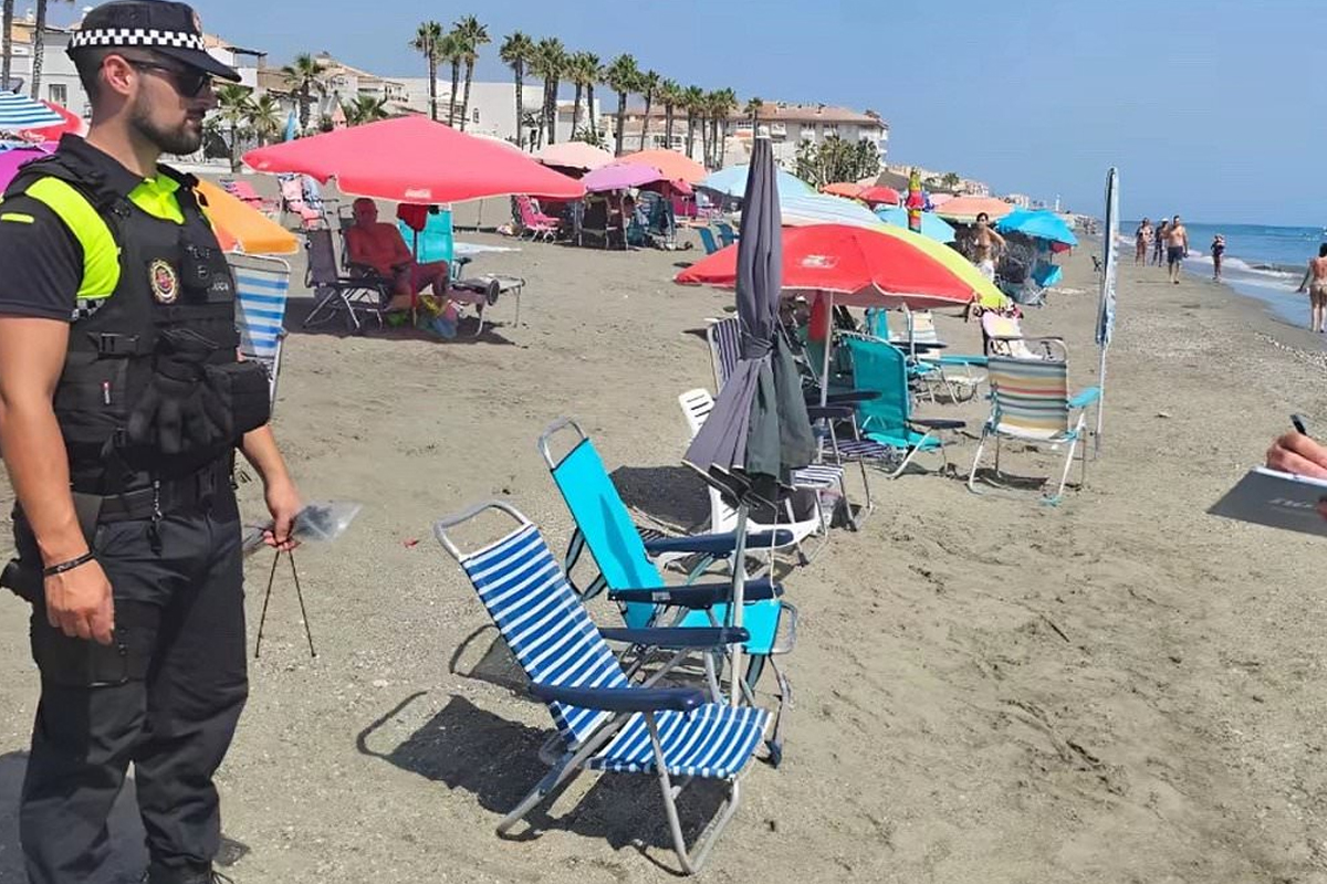 Spanish Police Crack Down On Tourists Doing This One Thing On The Beach And Charges Them £210